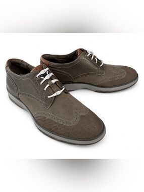 Earth Elements wingtip dress walking sneakers- speckled sole, elastic laces 11.5